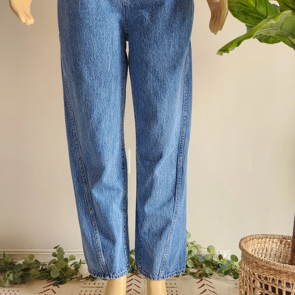 Madewell | Pieced Barrel-Leg Jeans - Picture 7 of 16